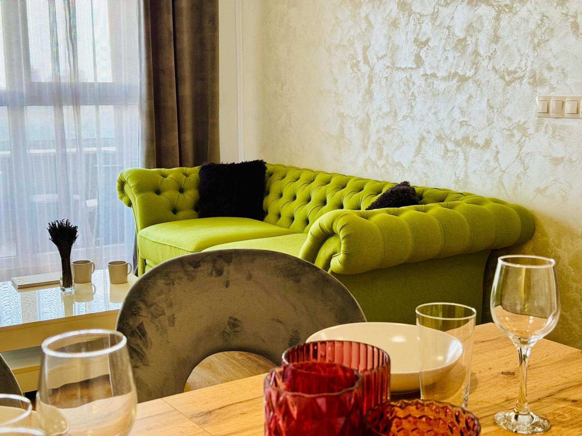 Joy City Stay Forest 84 Тимишоара Экстерьер фото